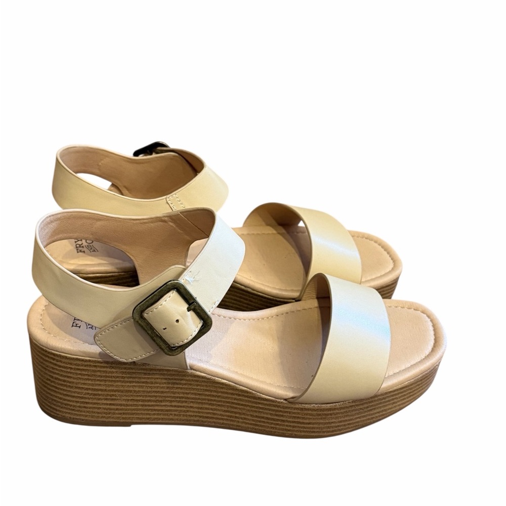 Frye Lylam Women's Tan Sandals Sz 10M EUC